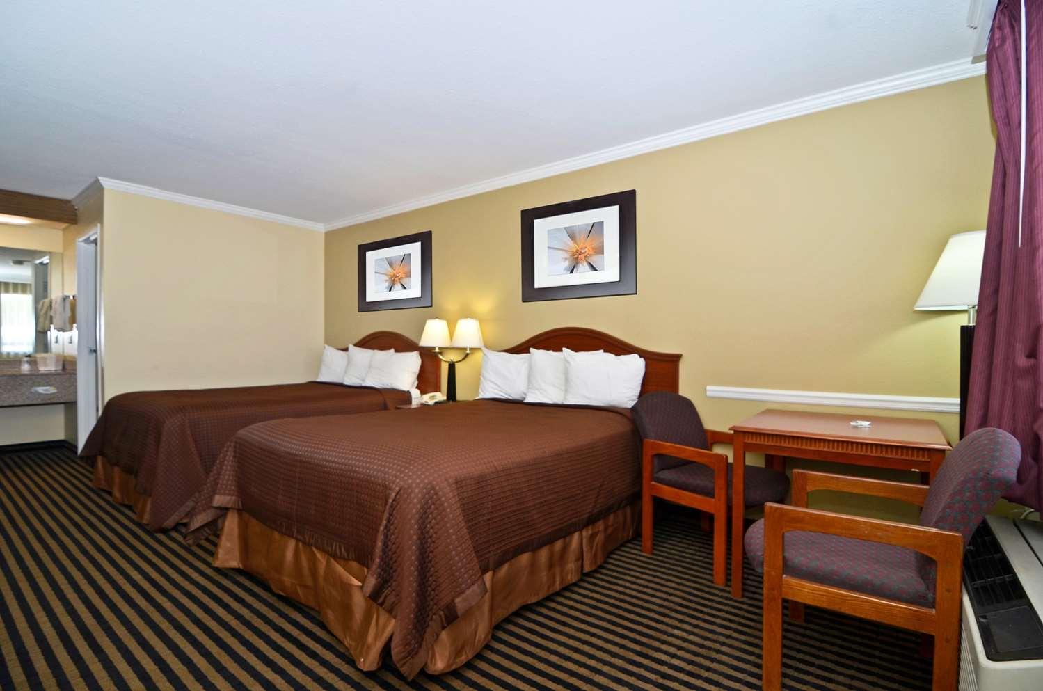 Best Western - Mckenzie Exterior photo
