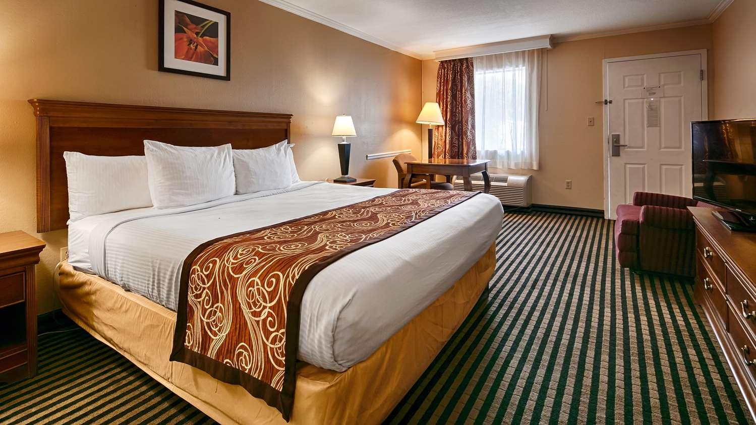 Best Western - Mckenzie Exterior photo