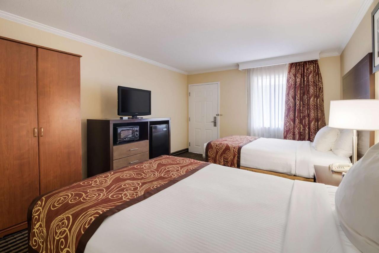 Best Western - Mckenzie Exterior photo